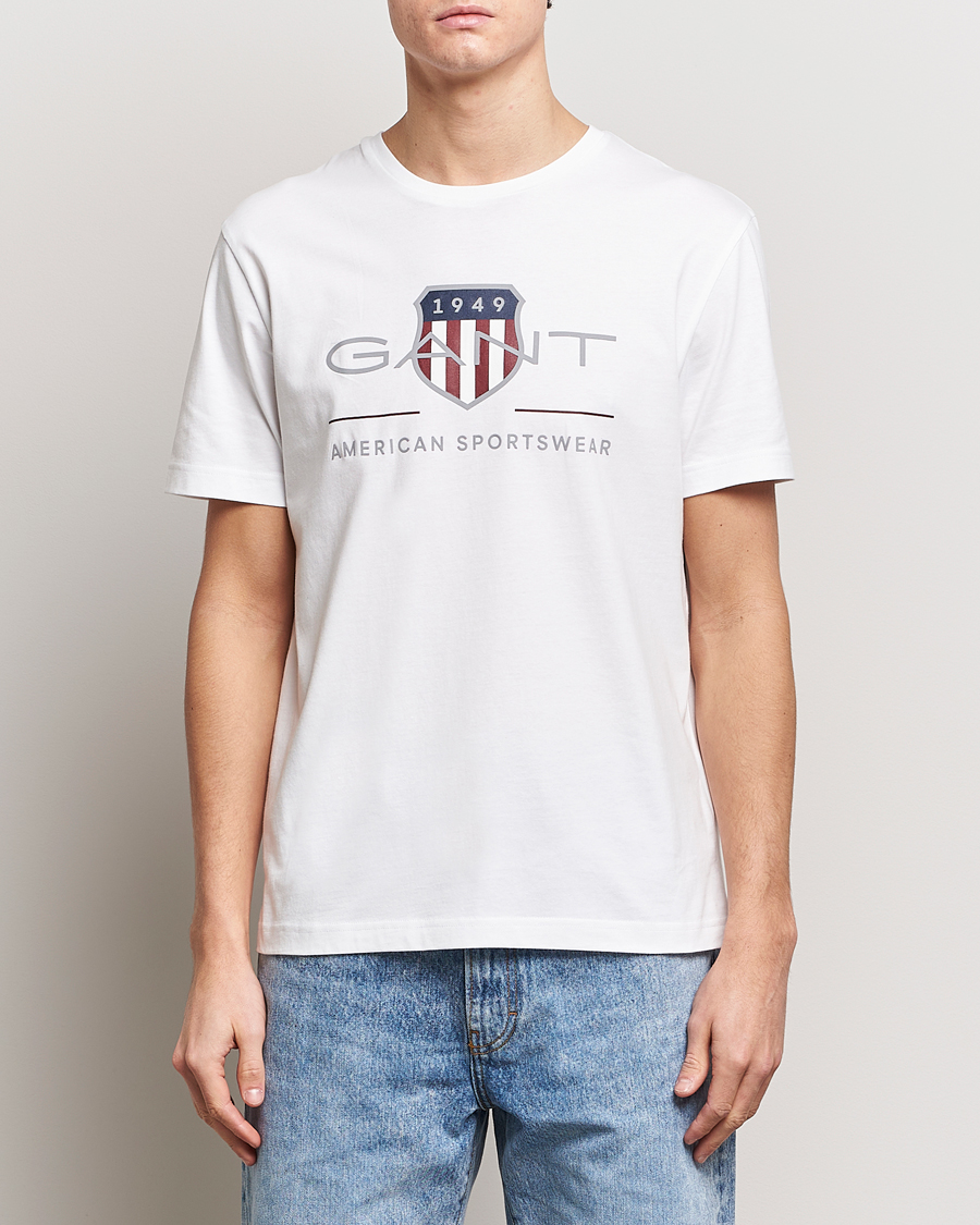 Men | T-Shirts | GANT | Archive Shield Logo T-Shirt White