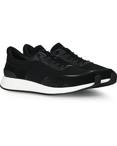  |  Piuma Running Sneaker Black