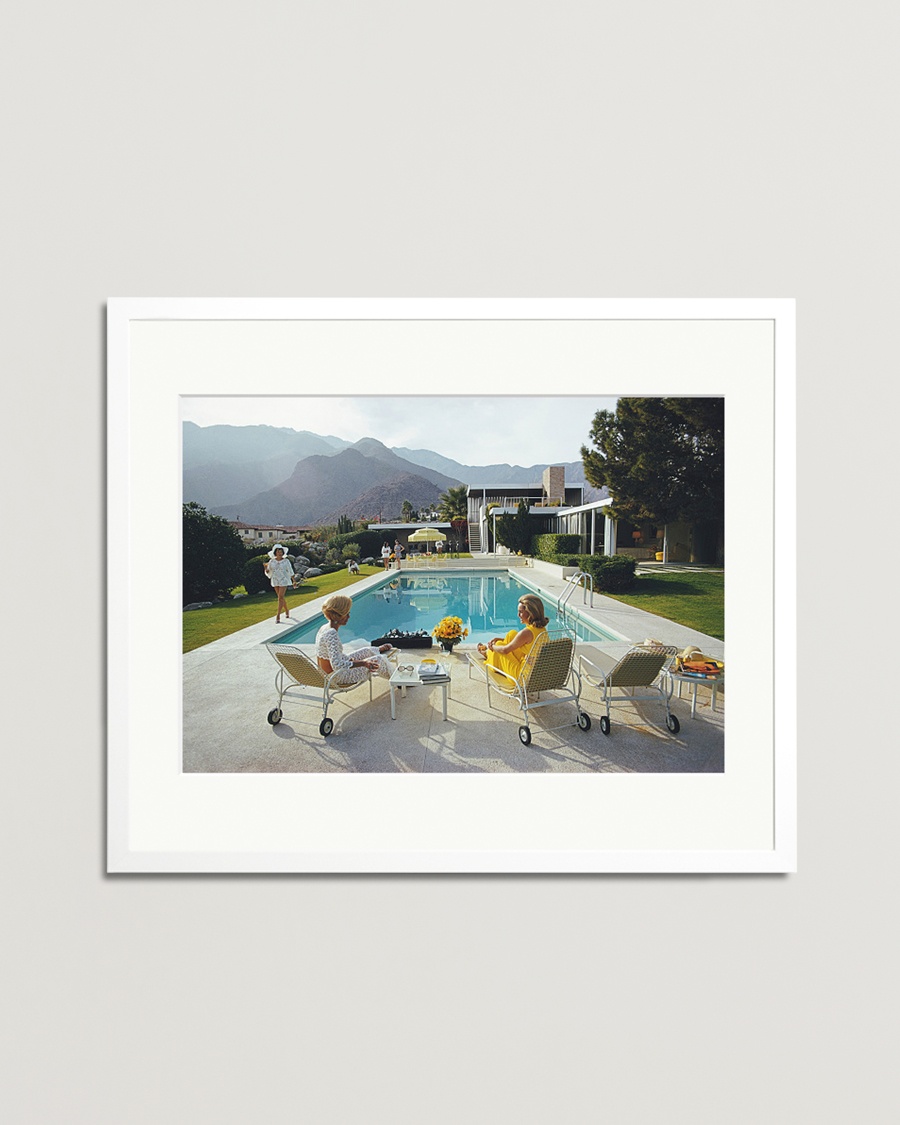 Sonic Editions Framed Slim Aarons Poolside Gossip – Blue