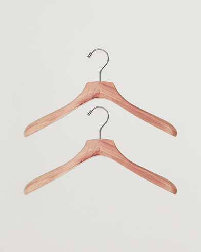 Men | Care with Carl | Care with Carl | 2-Pack Cedar Wood Jacket Hanger