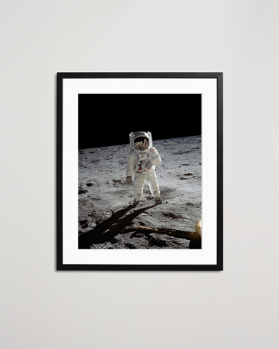 Men | Posters | Sonic Editions | Framed Buzz Aldrin On The Moon 