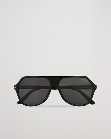Men | The Summer Collection | Tom Ford | Hayes Sunglasses Shiny Black/Smoke