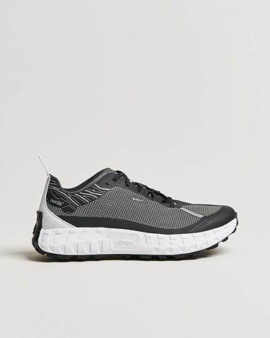 Men | Black sneakers | Norda | 001 Running Sneakers Black/White