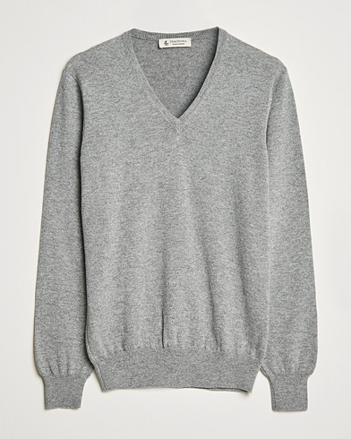 Men | Cashmere sweaters | Piacenza Cashmere | Cashmere V Neck Sweater Light Grey