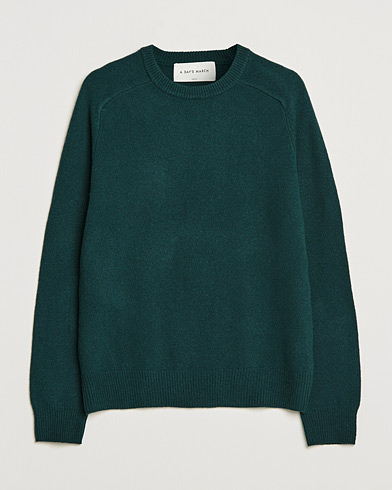 Men | Business & Beyond | A Day's March | Brodick Lambswool Sweater Bottle Green