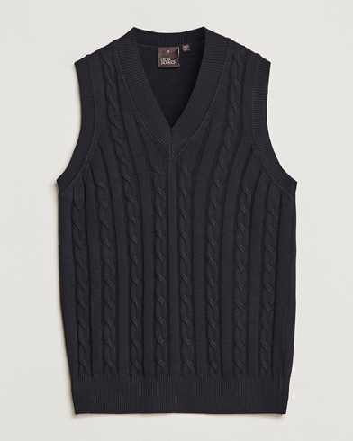 Men | Pullovers | Oscar Jacobson | Lucas Cable Knitted Vest Navy