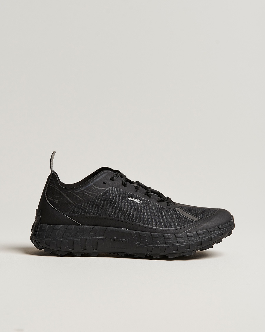 Norda 001 Running Sneakers Stealth Black – Black