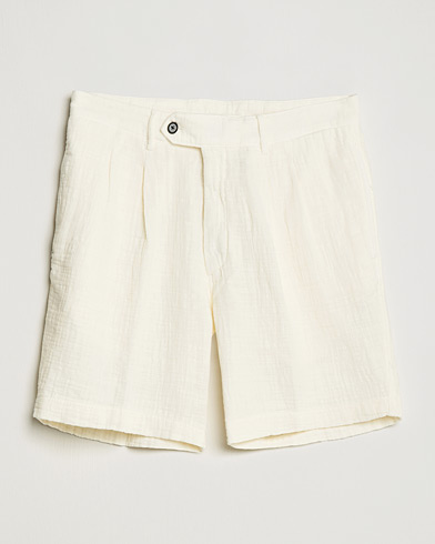 Men | Chino Shorts | Oscar Jacobson | Tanker Pleated Crepe Cotton Shorts White