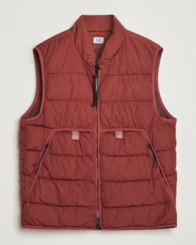 Men | Contemporary jackets | C.P. Company | Eco-Chrome R Lightweight Down Vest Wine