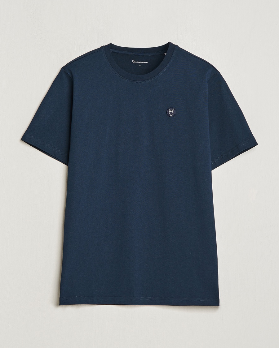 KnowledgeCotton Apparel Loke Badge T-Shirt Total Eclipse – Blue