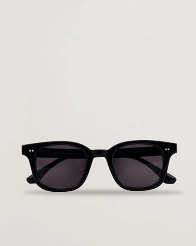  02 Sunglasses Black