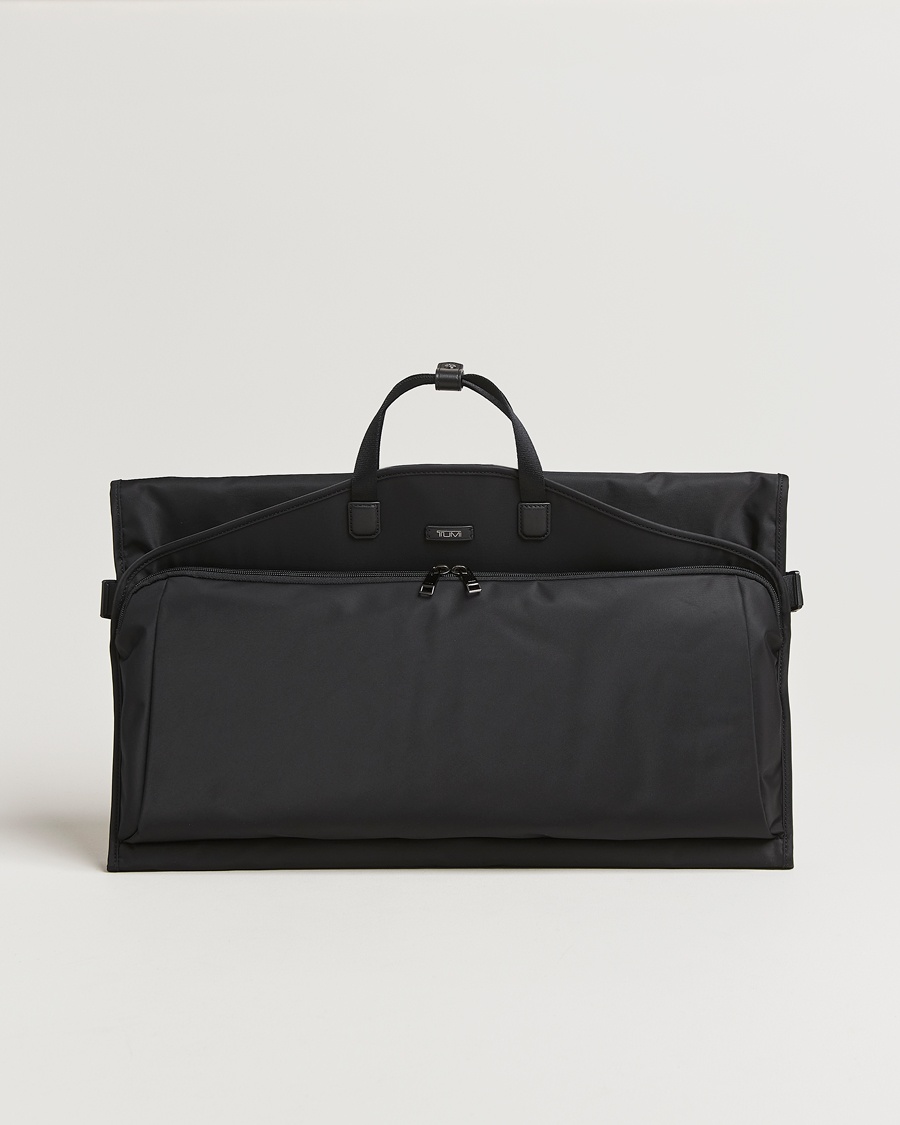 PORTERのGARMENT OVERNIGHTER TANKER(タンカー) 2WAY OVERNIGHT BRIEFCASE | 吉田カバンホームページ