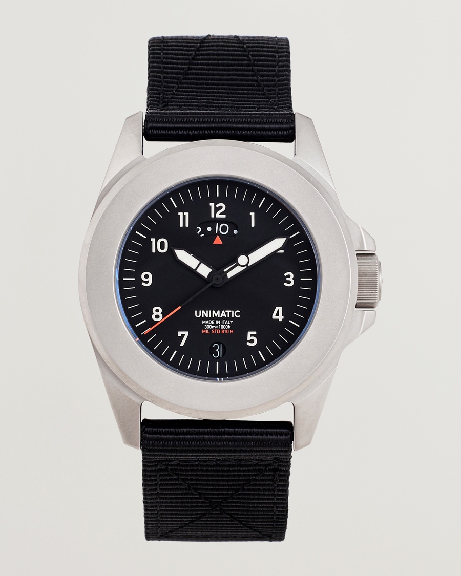 UNIMATIC UT4 GMT Toolwatch Black – Black