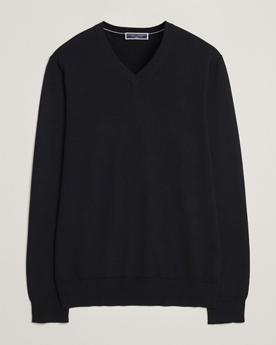 John Smedley Bobby Extra Fine Merino V-Neck Pullover Black at