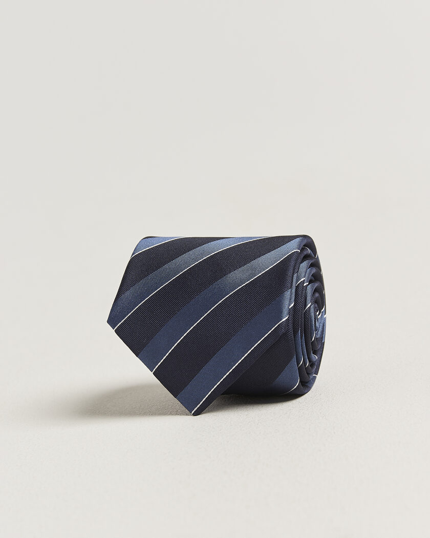 Canali Super 130s Wool Capri Suit Dark Blue at CareOfCarl.com