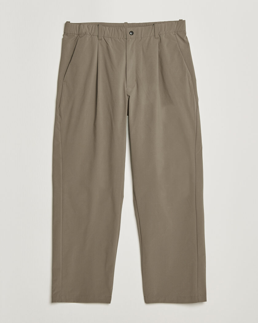 Goldwin One Tuck Tapered Pants Black at CareOfCarl.com