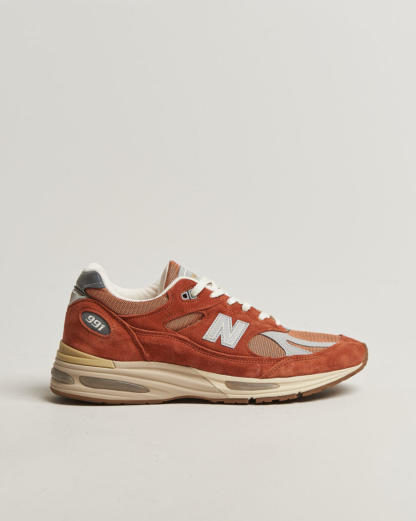 New Balance Made in UK 991v2 Sneakers Licorice at CareOfCarl.com