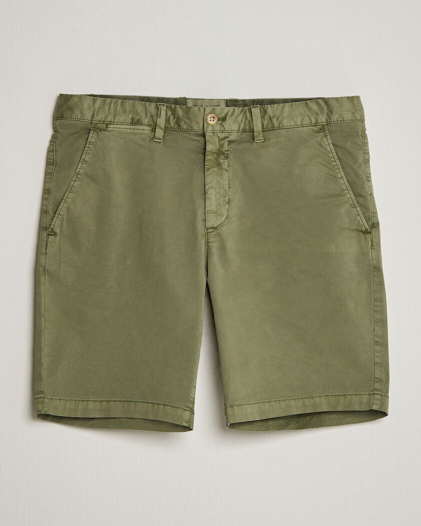 Drake's Herringbone Fatigue Cotton Shorts Olive at CareOfCarl.com