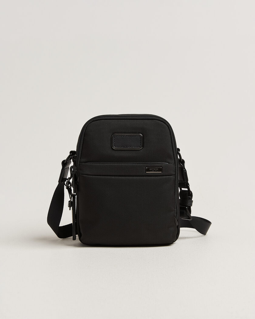 Arc'teryx Granville Crossbody Bag Black at CareOfCarl.com