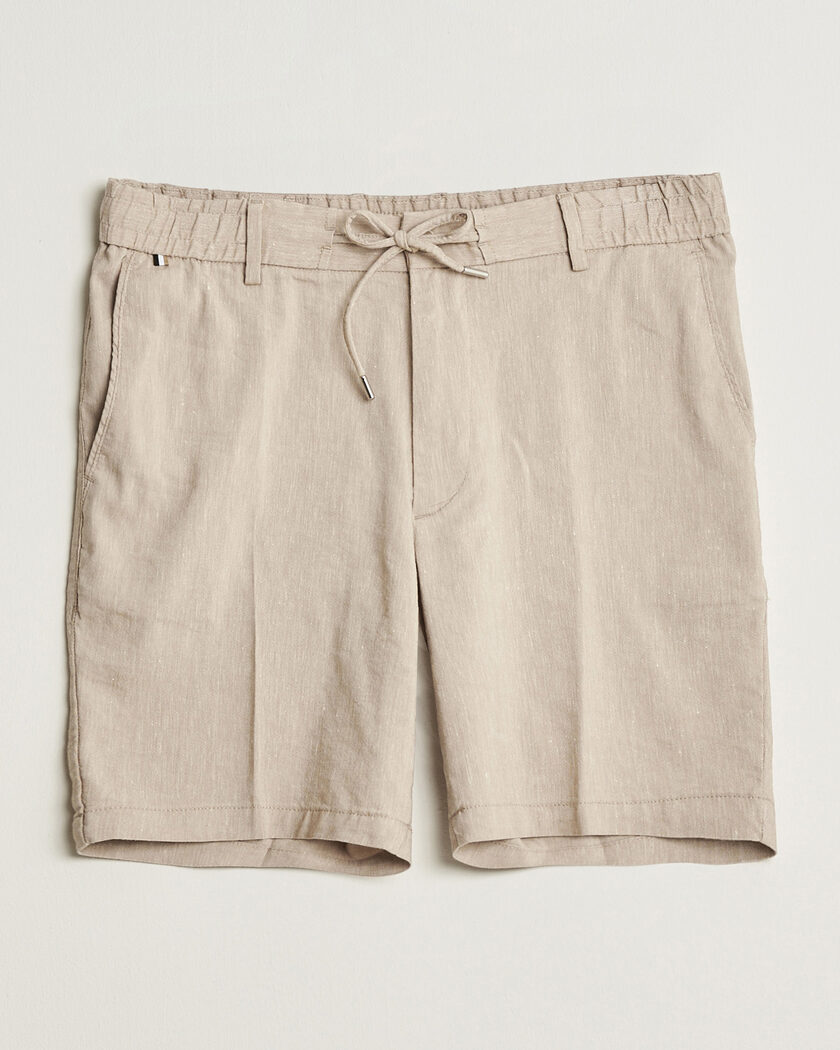 Auralee Finx Linen Easy Shorts Ecru at CareOfCarl.com Auralee Finx Linen Easy Shorts Ecru at CareOfCarl.com