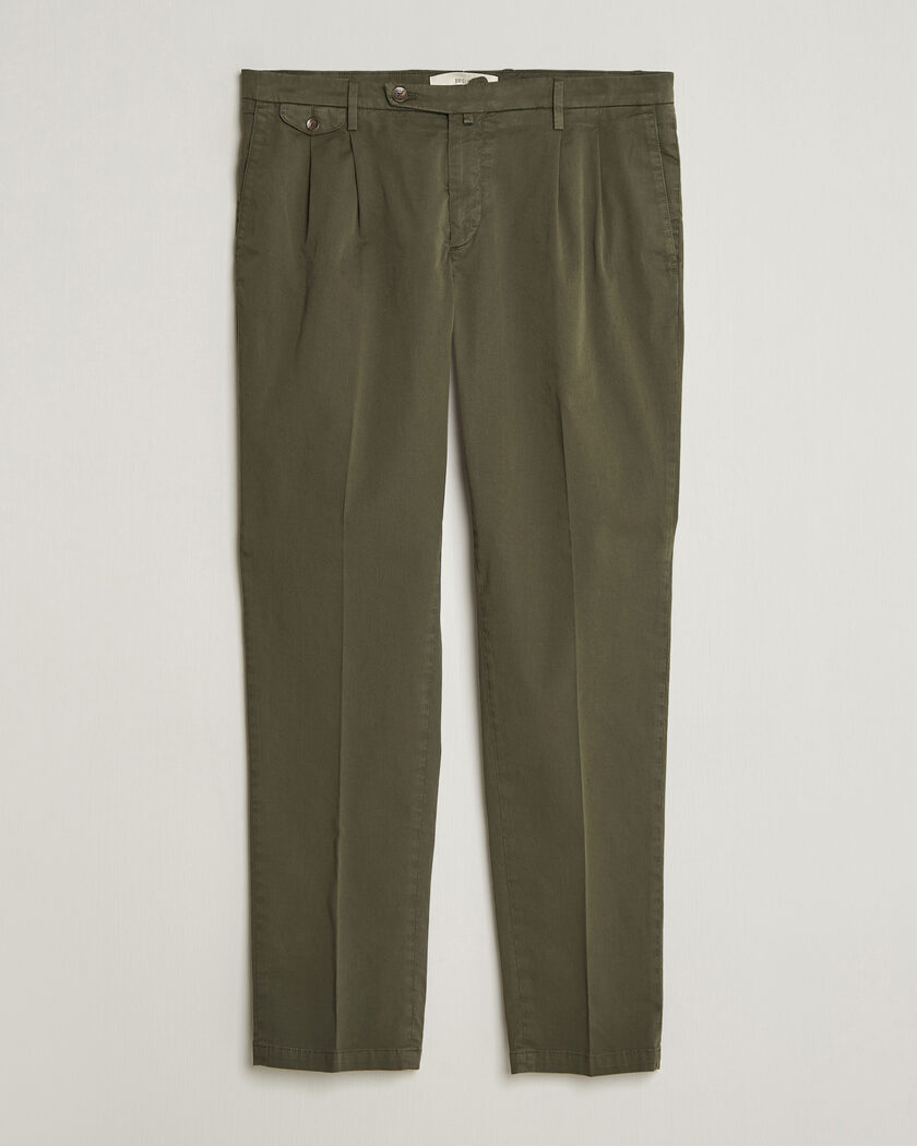 PT01 Slim Fit Pleated Cotton Stretch Chinos Off White at
