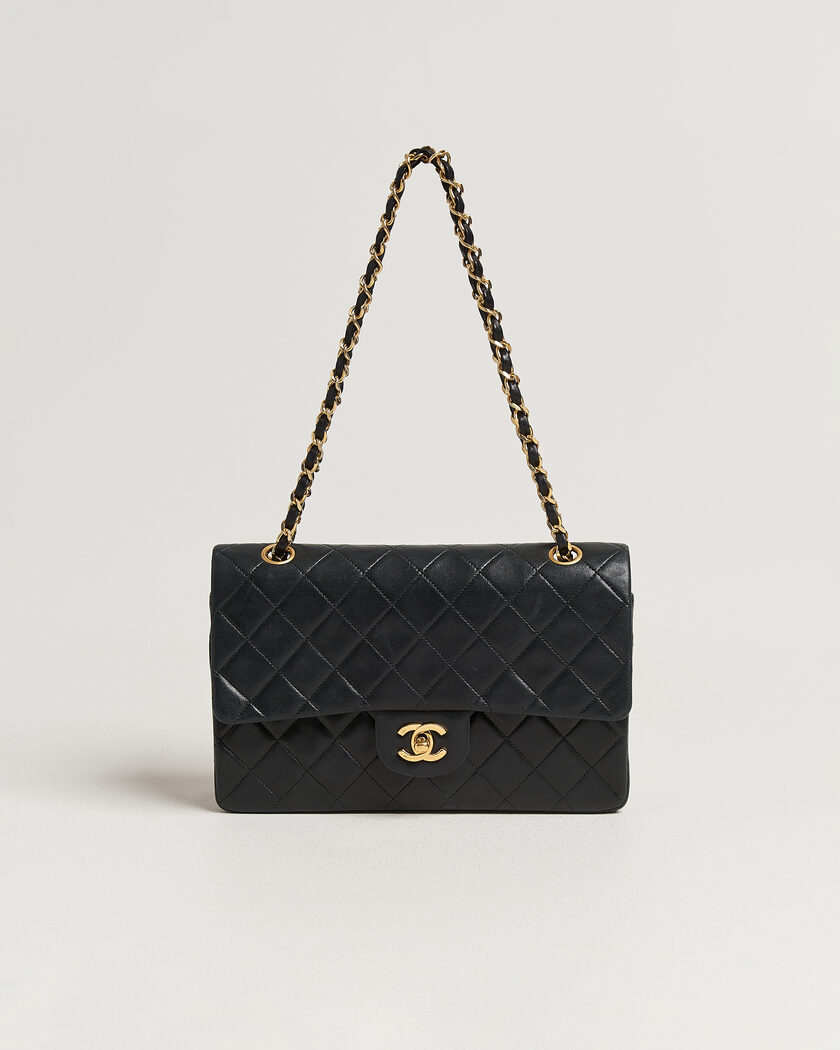  Chanel Pre-Owned Classic Medium Double Flap Bag Lambskin Black – Black