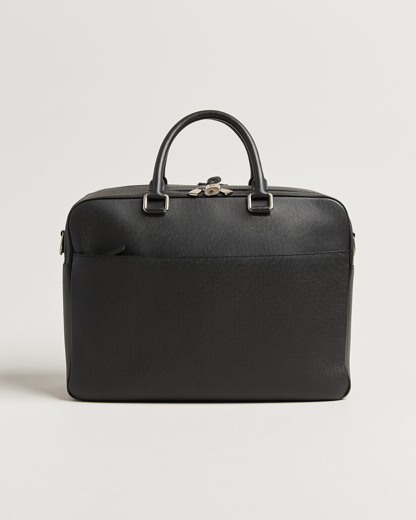 Louis Vuitton Pre-Owned Overnight Bag Taiga Leather Black – Black