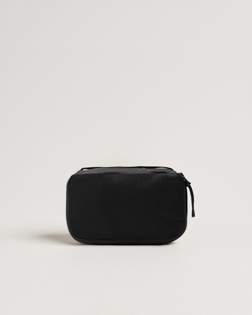 DB Essential Packing Cube S Black Out – Black