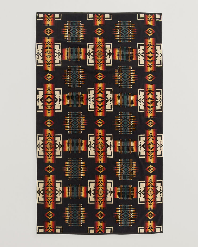 Pendleton Oversized Jacquard Spa Towel Black – Black