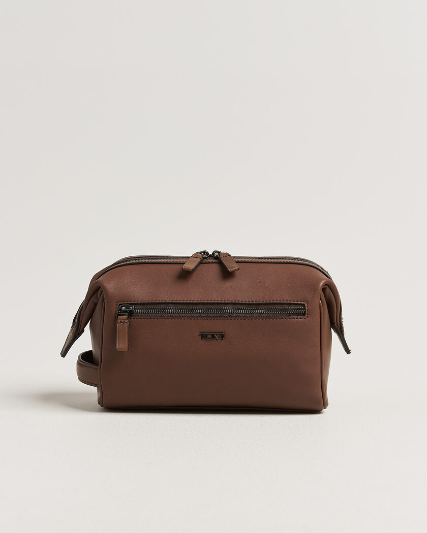 TUMI Framed Travel Kit Cognac – Brown