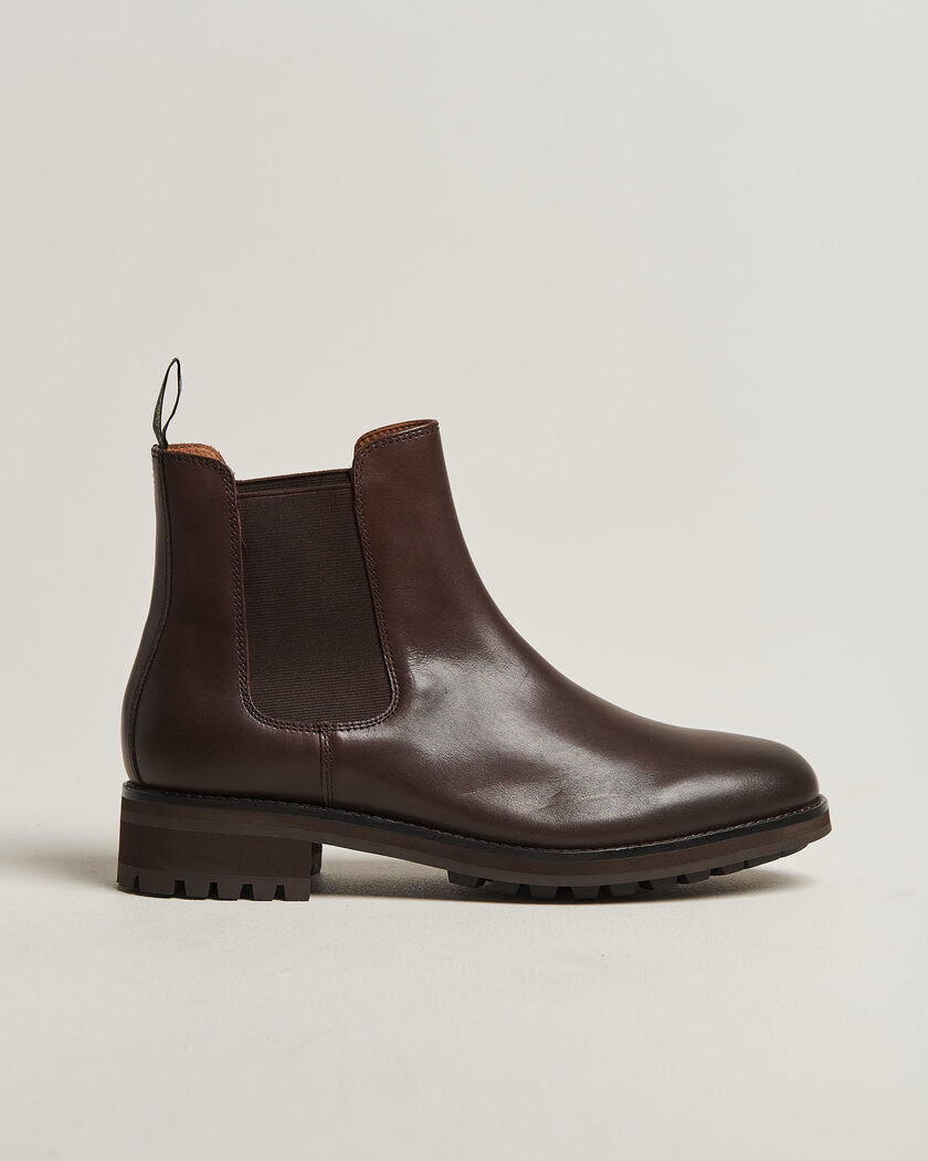 使用一回 VAPORIZE × LOAKE 別注 CHELSEA BOOTS Loake 1880 Mccauley Heat Sealed Chelsea Brown Suede at CareOfCarl.com
