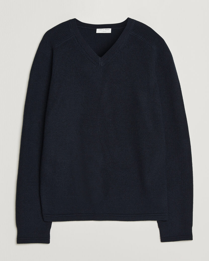 Tiger of Sweden Logan Wool Knitted V-Neck Night Grape – Blue