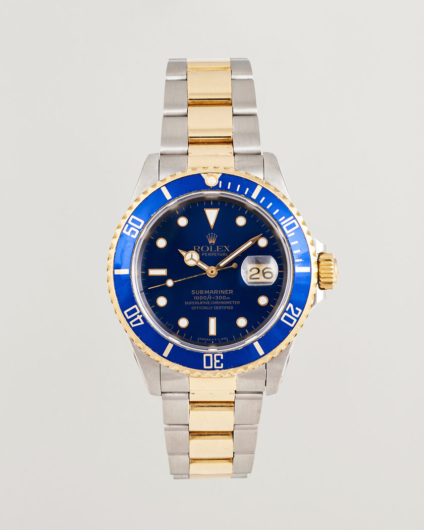 Rolex Pre-Owned Rolex Box 68.00.08 at CareOfCarl.com