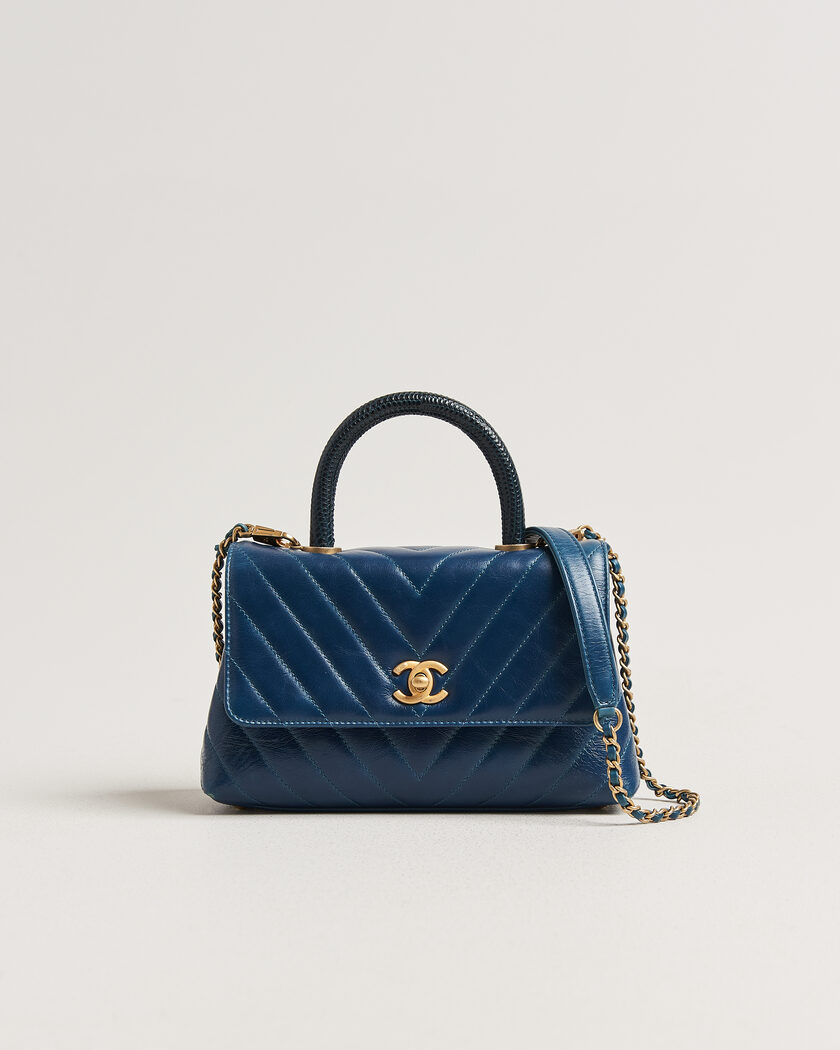 Chanel Pre-Owned Coco Handle Chevron Bag Blue – Blue