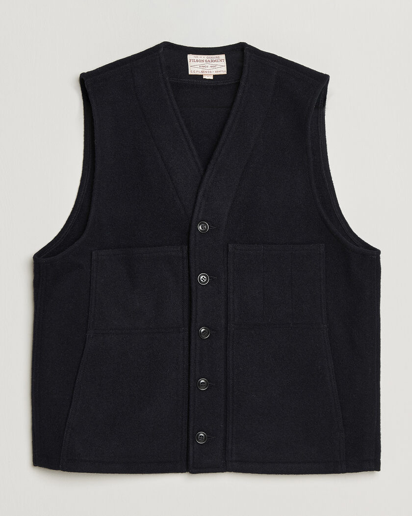 Snow Peak Flexible Insulated Vest Black at CareOfCarl.com