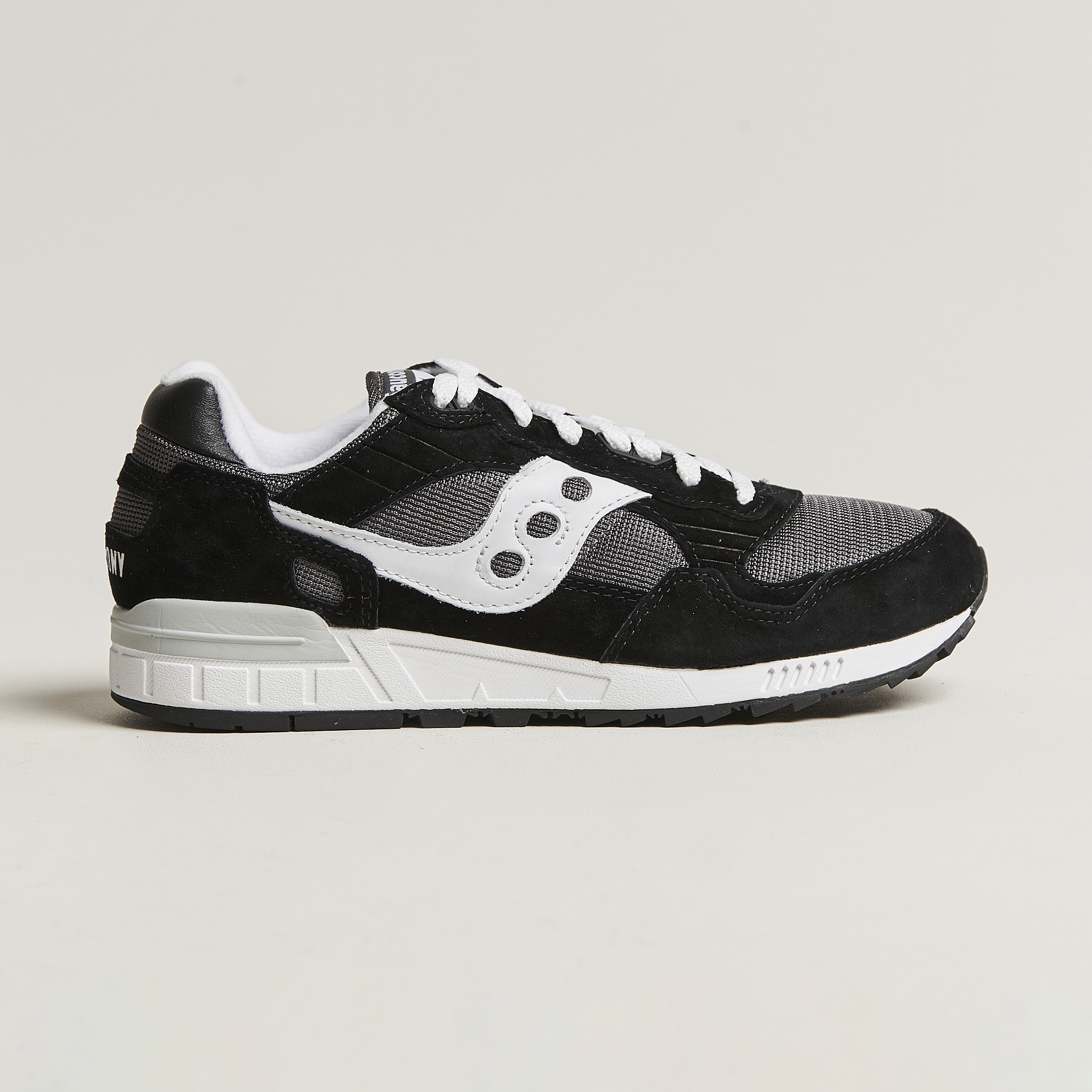 Saucony Shadow 5000 Sneaker Charcoal/White at CareOfCarl.com