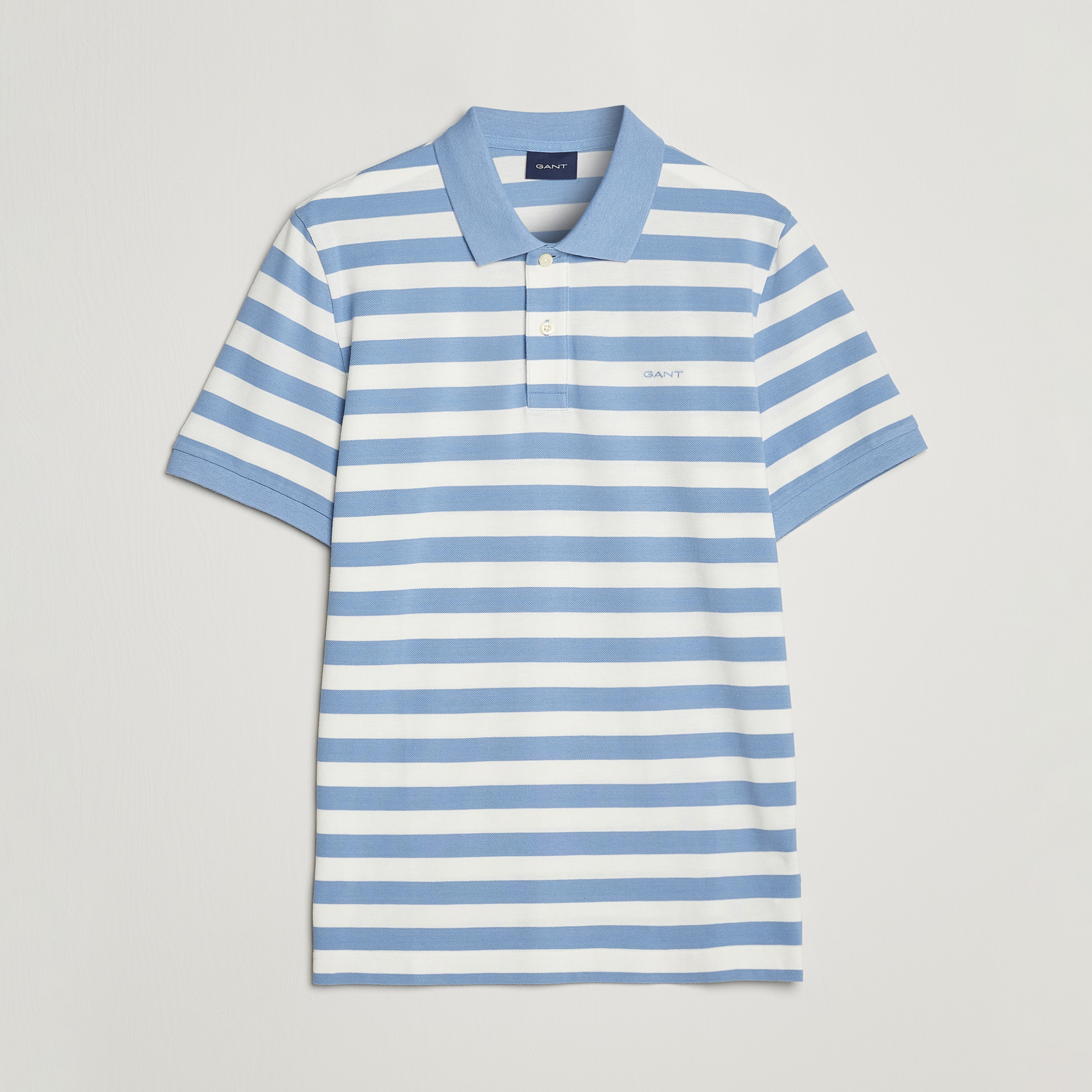 Gant Men Blue Regular Fit Solid Polo Tshirt