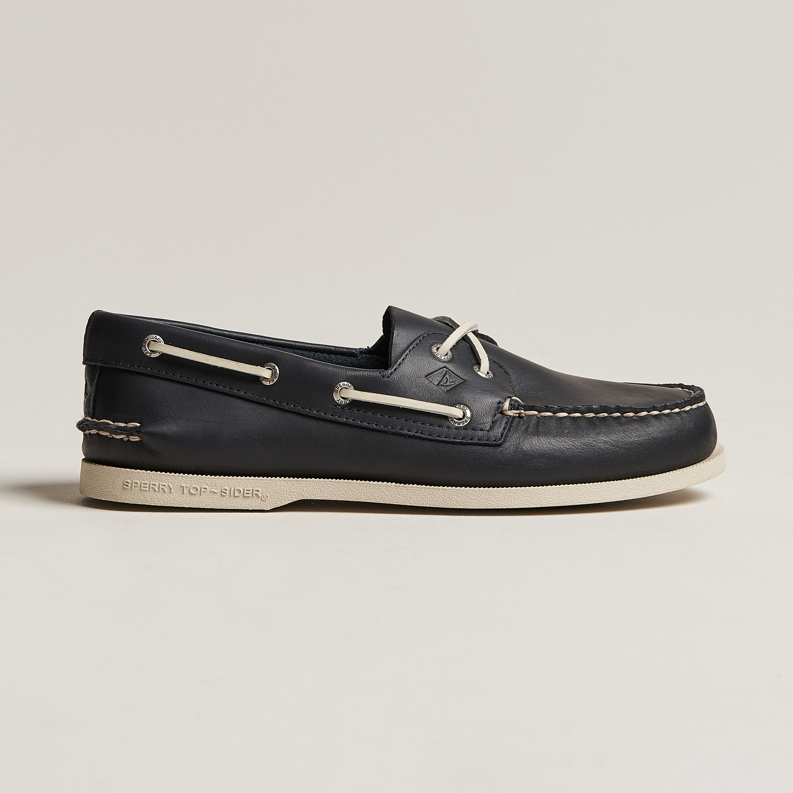 sperry seacoast boat shoe