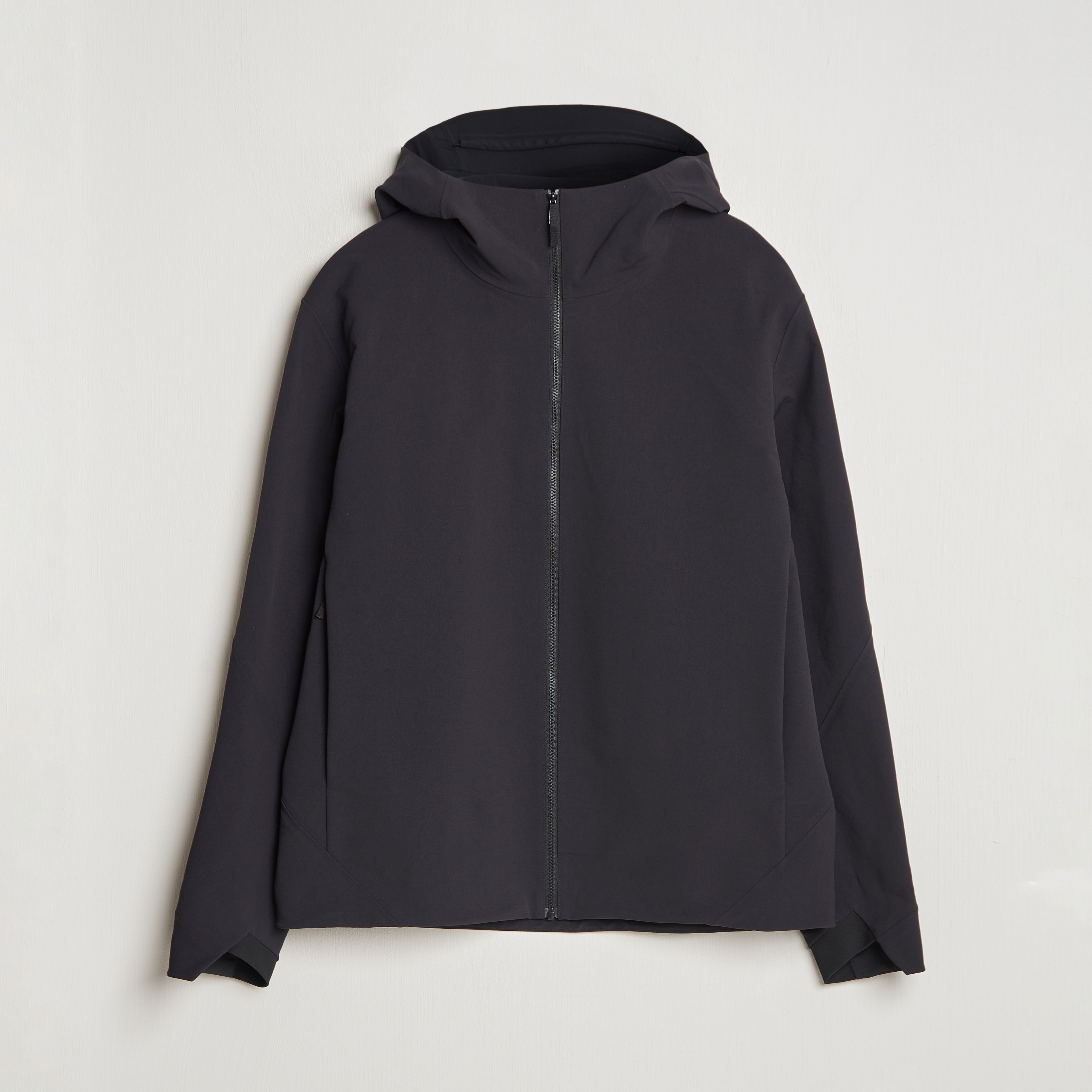 ARC’TERYX VEILANCE Isogon Hooded Jacket 27019011r.jpg