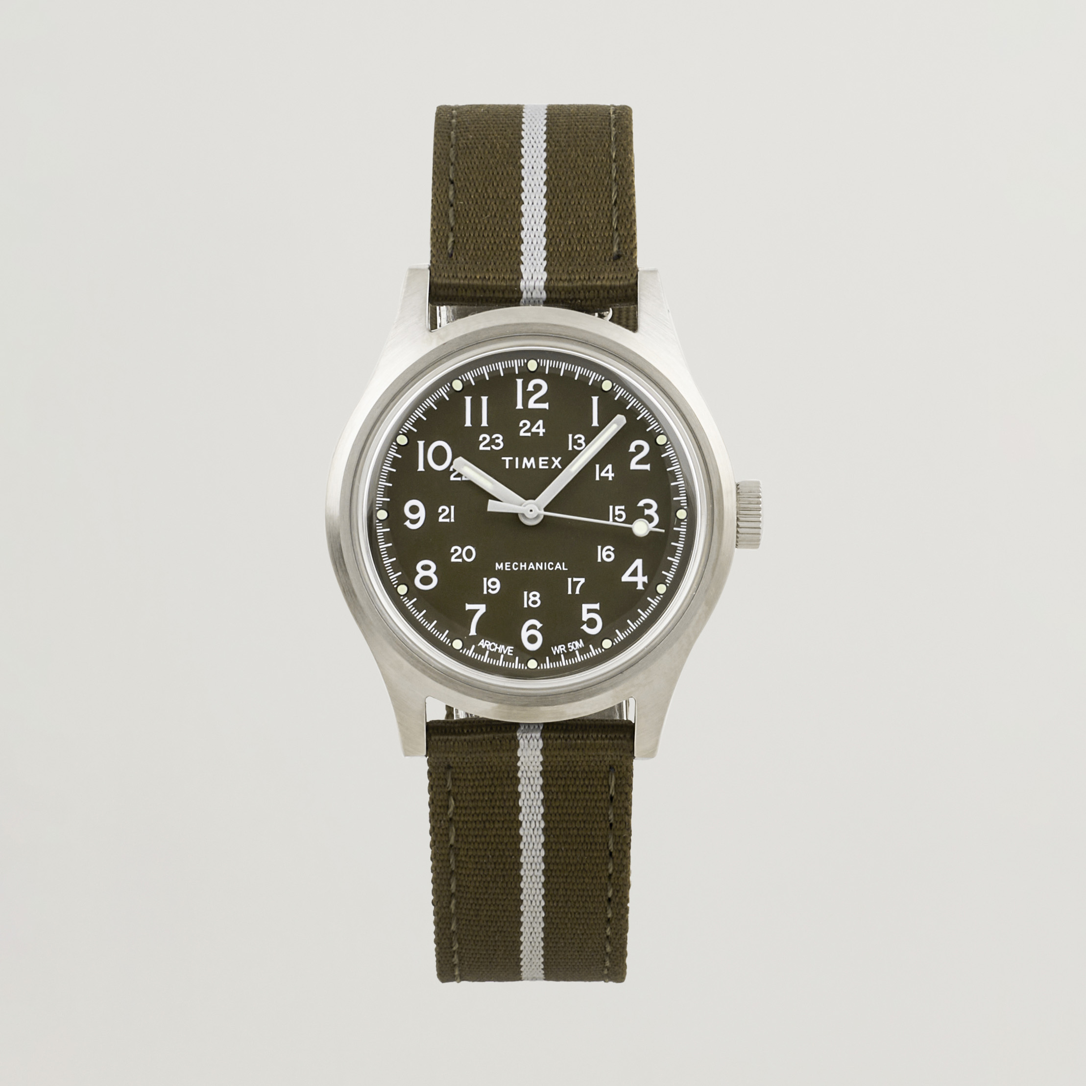 Timex Expedition MK1 40mm シルバーダイヤルウォッチ TW2R67900