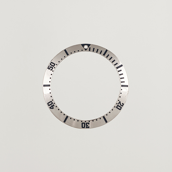 Omega Pre-Owned Omega 300M BEZEL at CareOfCarl.com