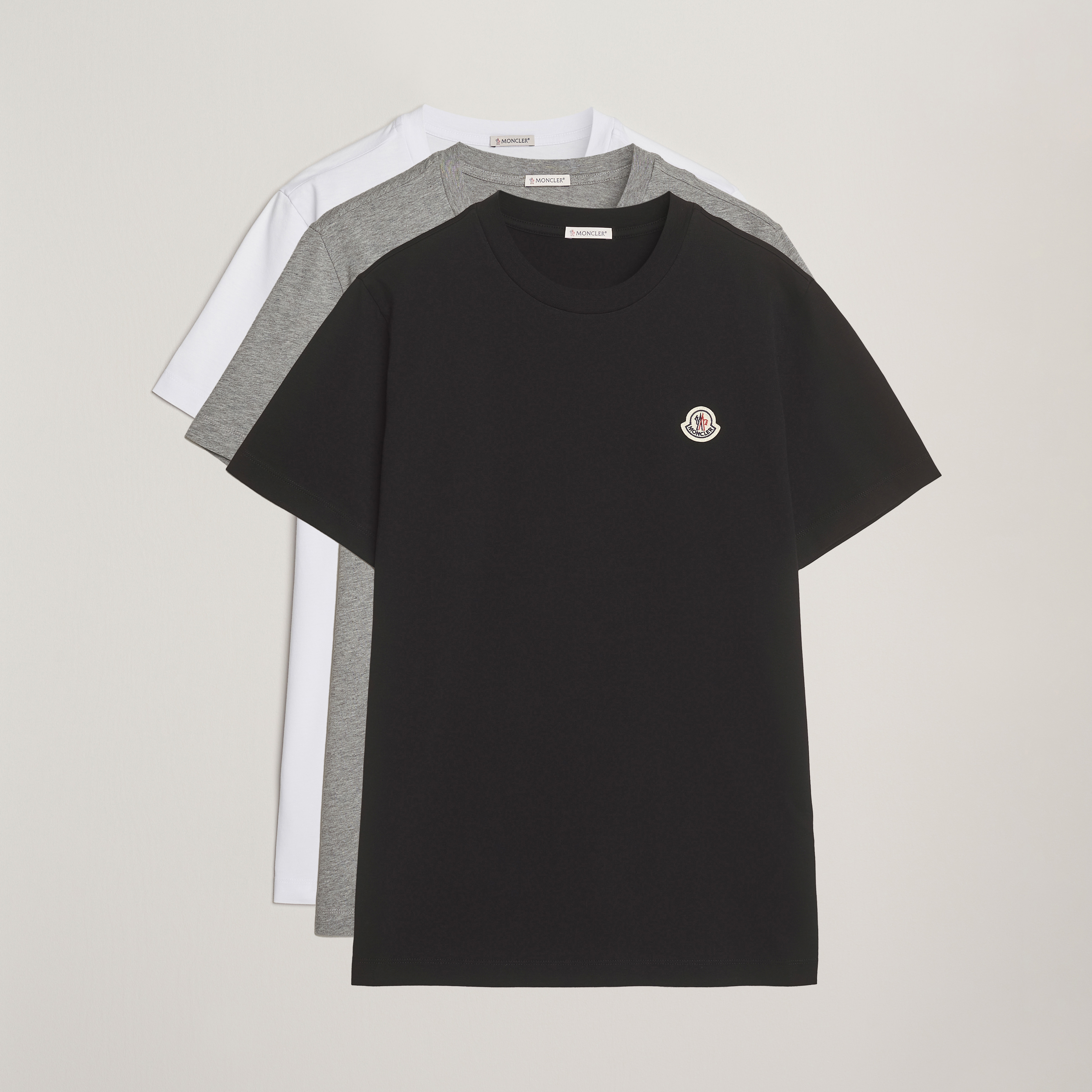 MONCLER Tシャツ/9-12 Moncler 3-Pack Logo T-Shirt Grey/White/Black at CareOfCarl.com