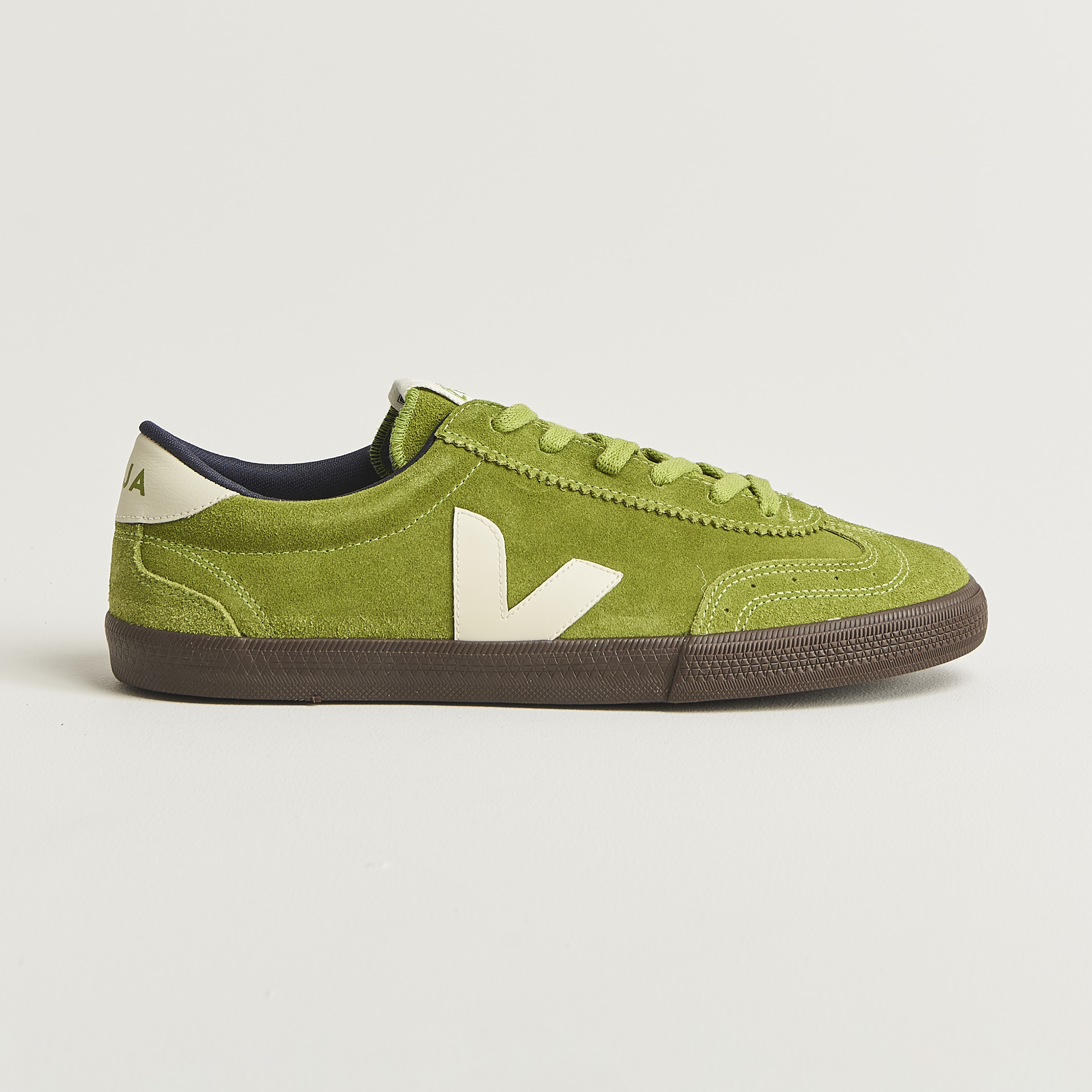 Veja Volley Sneaker in Suede Poker & Pierre | END. (US