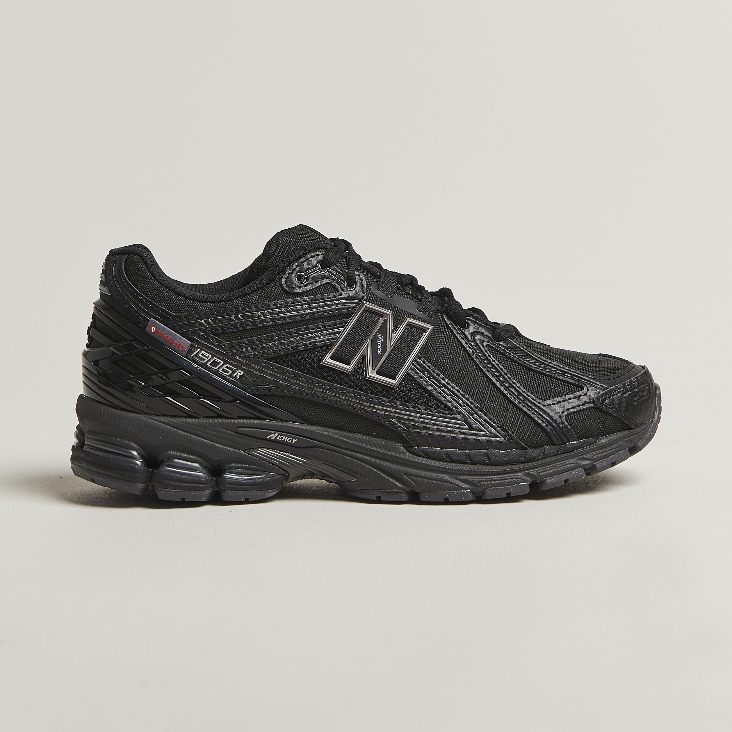 New Balance 1906R Sneakers Black at