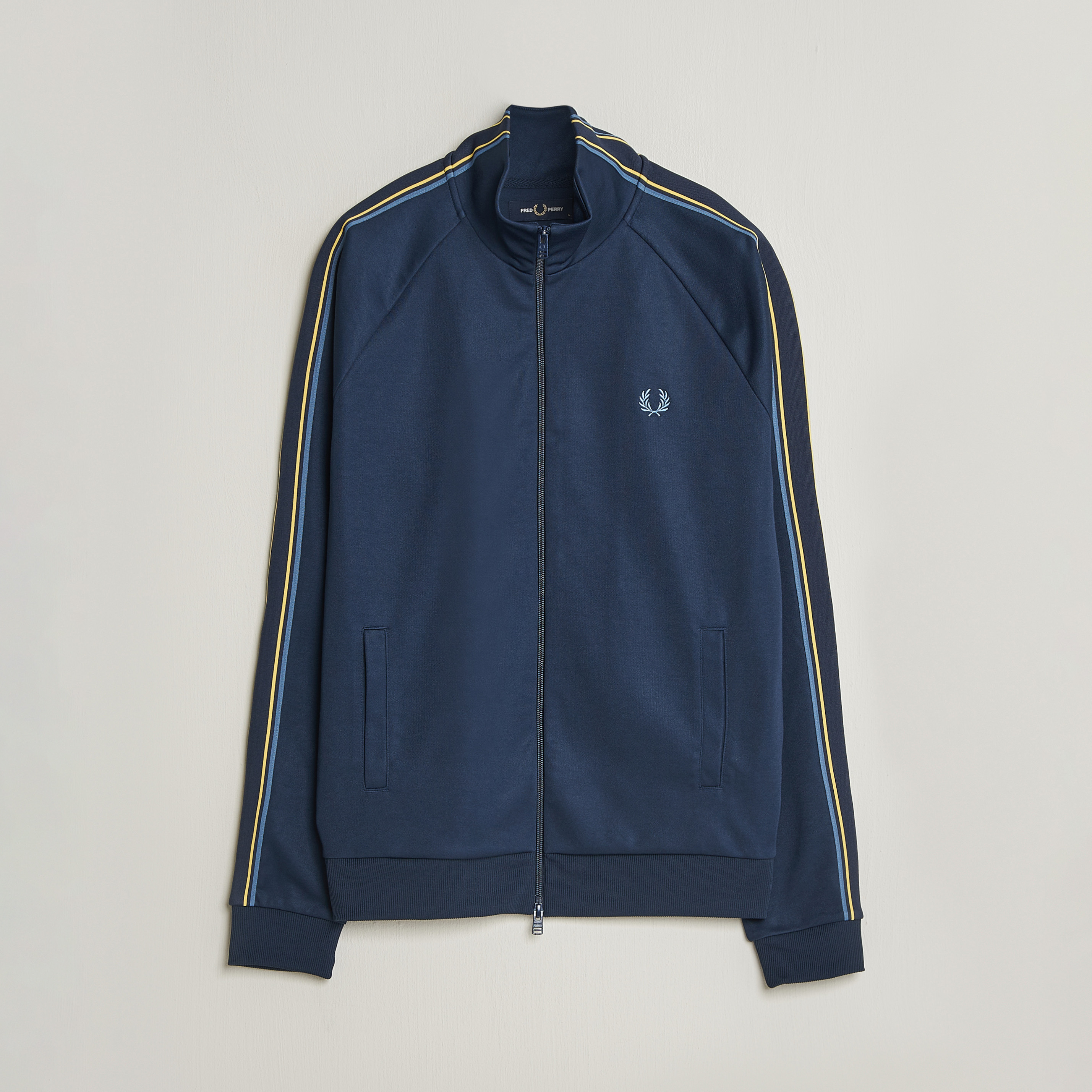 31261811r.jpg