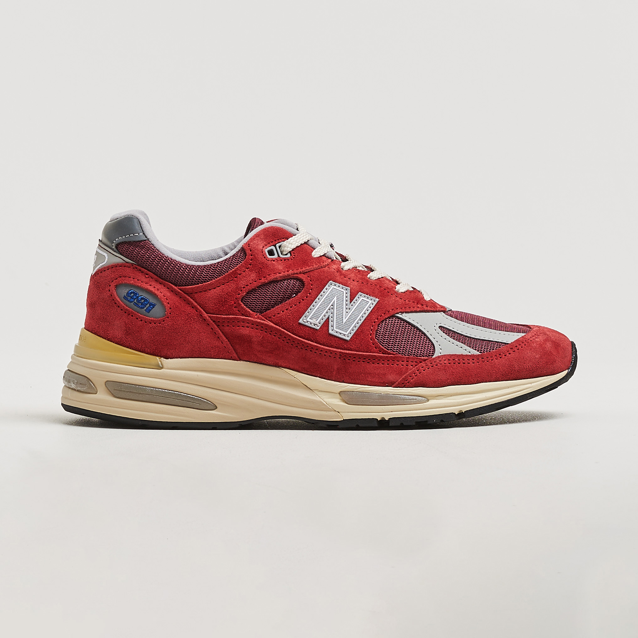 New Balance Made in Made in UK 991v2 Vintage Sports Karanda Red at