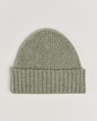 Robert Mackie Rona Ribbed Shaggy Lambswool Beanie Light Green