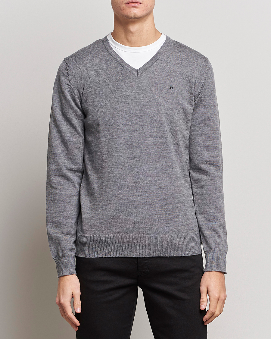 Men | Sweaters & Knitwear | J.Lindeberg | Lymann True Merino V-Neck Pullover Grey