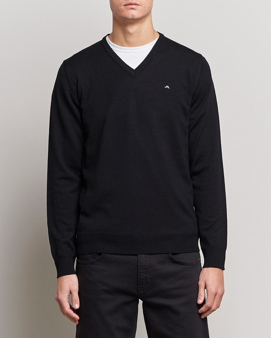 Men | Sweaters & Knitwear | J.Lindeberg | Lymann True Merino V-Neck Pullover Black