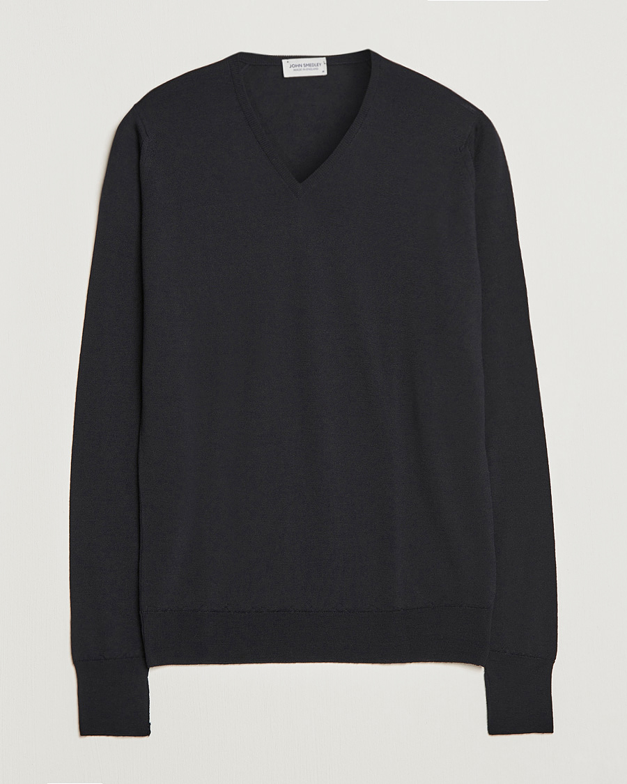 Men | Sweaters & Knitwear | John Smedley | Bobby Extra Fine Merino V-Neck Pullover Black